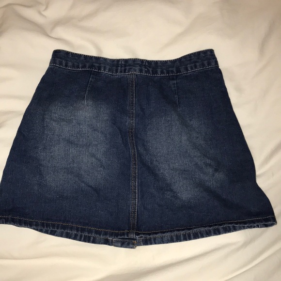 FOREVER 21 JEAN BUTTONED RIPPED SKIRT - Picture 2 of 2